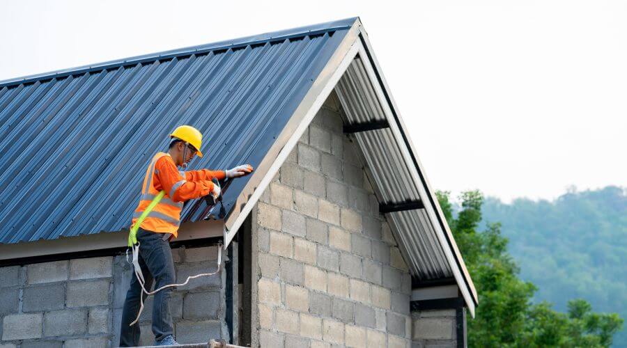 Expert top industrial roofings services in Marengo, IA